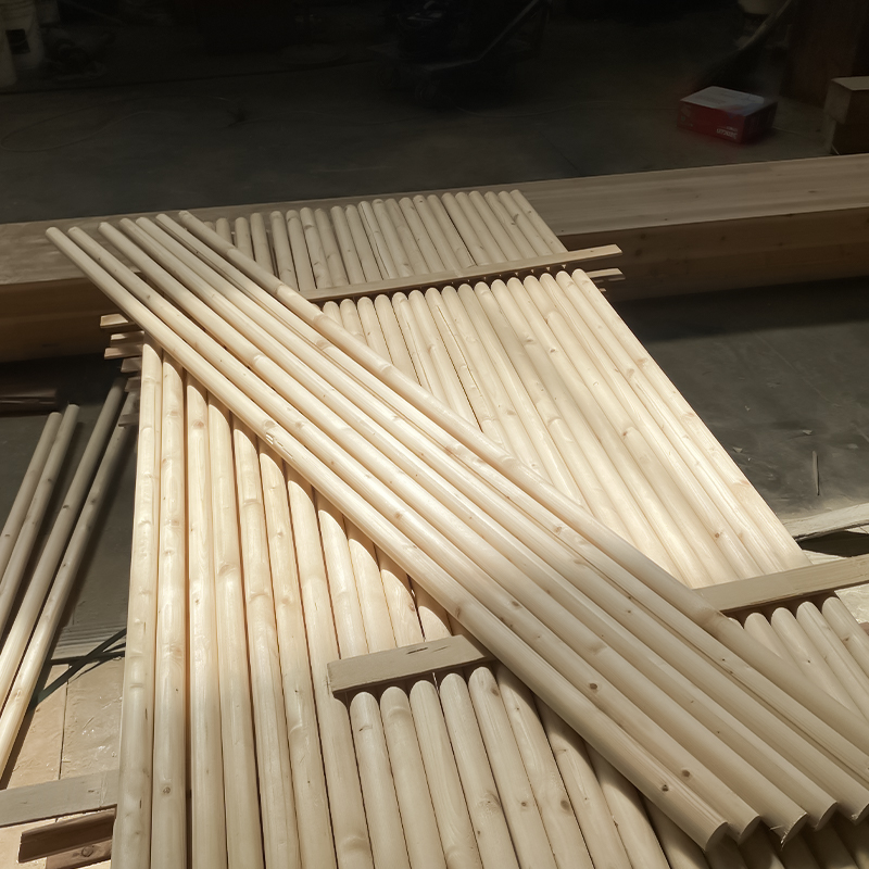 Cột Glulam tròn vân sam